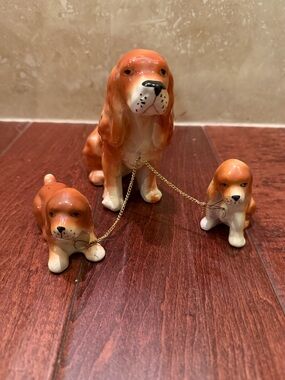 Vtg Cocker Spaniel Dog Family Mom w/Collar Chained to 2 Pups
